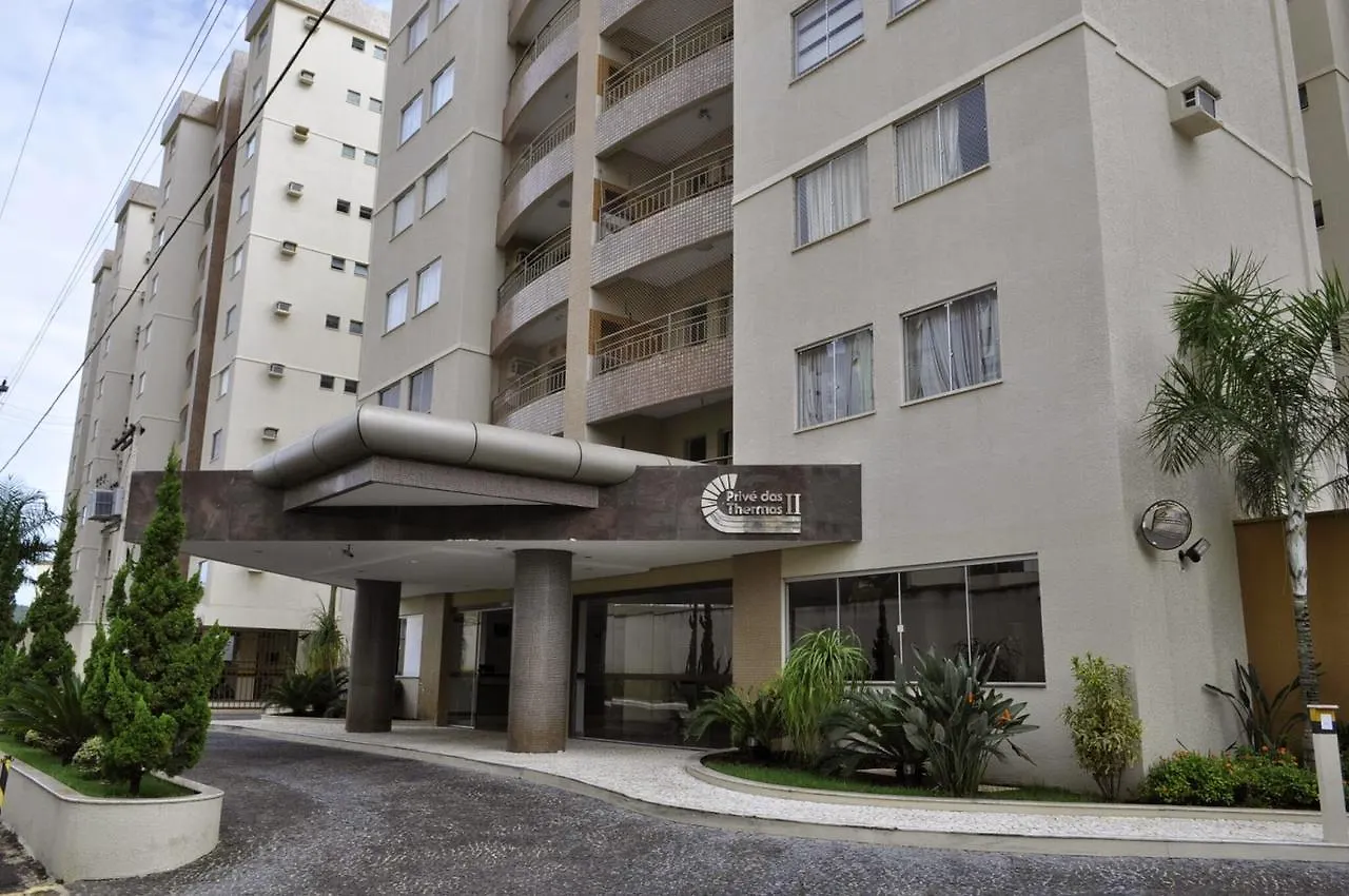 Excelente apartamento de 02 quartos no Privê das Thermas II em Caldas Novas